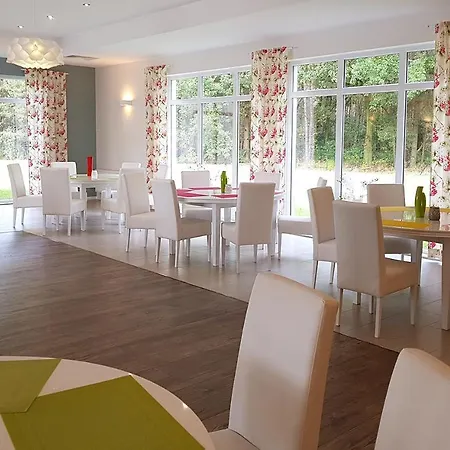 U Marcela Мини-отель Голеню