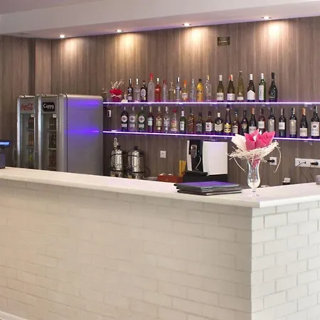 U Marcela Голеню